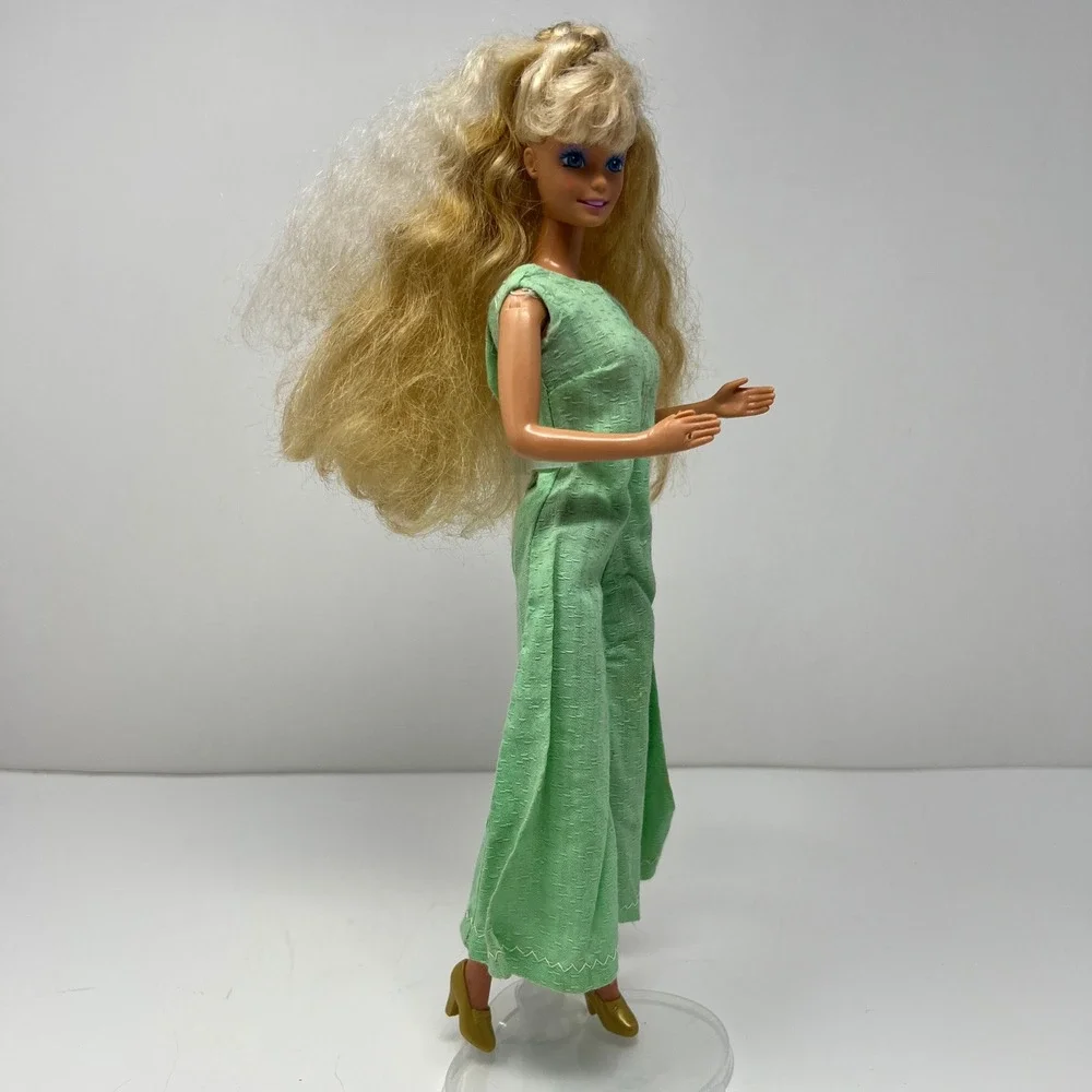 Mattel Barbie Doll 11.5‎ Inch Blonde Green Jumpsuit Gold Shoes 1966 Body 1980s